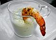 B&auml;rlauchschaumsuppe mit Scampi