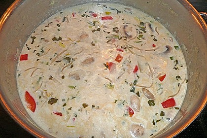 Pikante Thai Suppe mit Kokos und H&uuml;hnchen 2