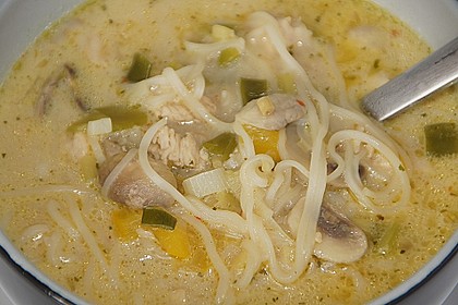 Pikante Thai Suppe mit Kokos und H&uuml;hnchen 8