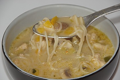 Pikante Thai Suppe mit Kokos und H&uuml;hnchen 9