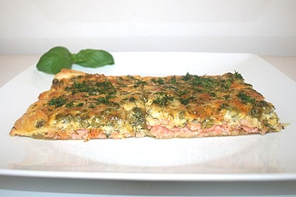 Schwedischer Lachskuchen 'Schwedenpizza' 2
