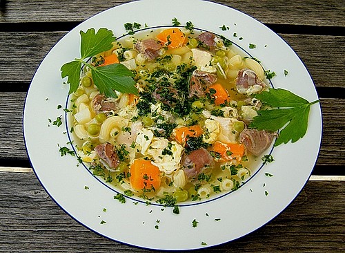 Brühnudeln Rezept - Suppenhuhn Wiener Gutekueche Huhn Suppe