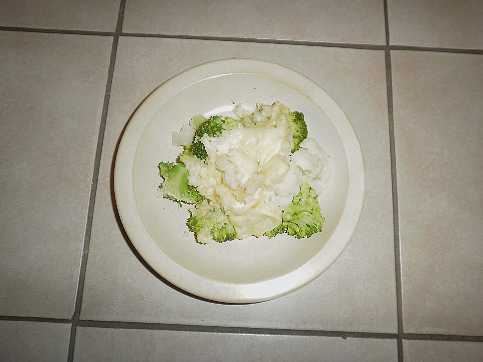 Brokkoli Blumenkohl Tofu