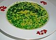 Saisonale Fr&uuml;hlingskartoffelsuppe mit Spargel und B&auml;rlauch