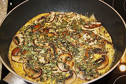 Pizza - Omelette mit Champignons 4