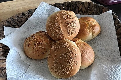 Schnell gezauberte Sonntagsbrötchen 38
