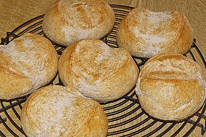 Schnell gezauberte Sonntagsbrötchen 21
