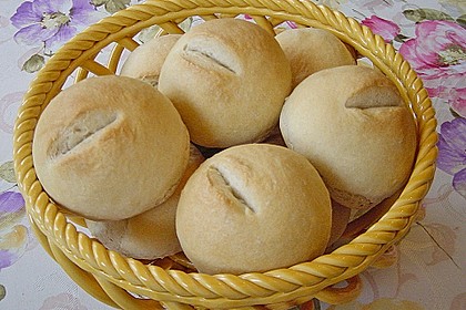 Schnell gezauberte Sonntagsbrötchen 33