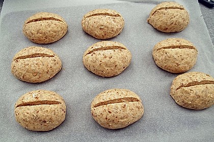 Schnell gezauberte Sonntagsbrötchen 63