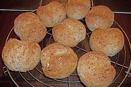 Schnell gezauberte Sonntagsbrötchen 46