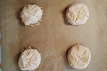 Schnell gezauberte Sonntagsbrötchen 80