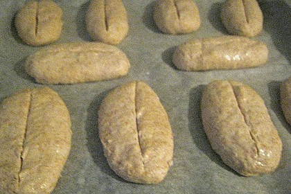 Schnell gezauberte Sonntagsbrötchen 81