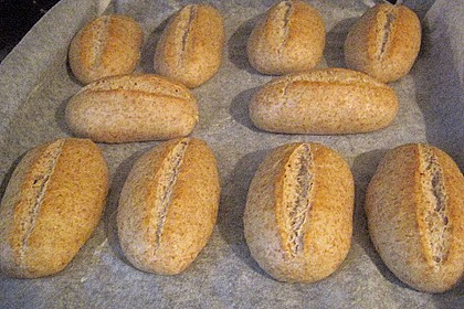 Schnell gezauberte Sonntagsbrötchen 68