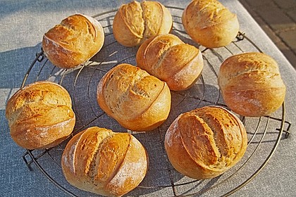 Schnell gezauberte Sonntagsbrötchen 2