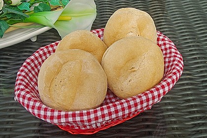 Schnell gezauberte Sonntagsbrötchen 11