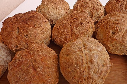 Schnell gezauberte Sonntagsbrötchen 26