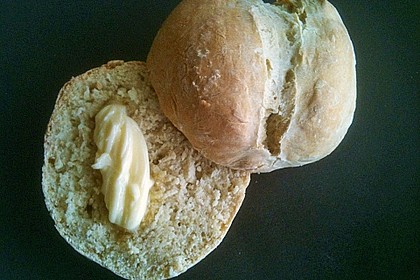 Schnell gezauberte Sonntagsbrötchen 64