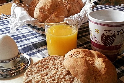 Schnell gezauberte Sonntagsbrötchen 12