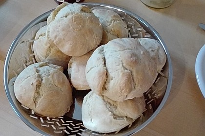 Schnell gezauberte Sonntagsbrötchen 50