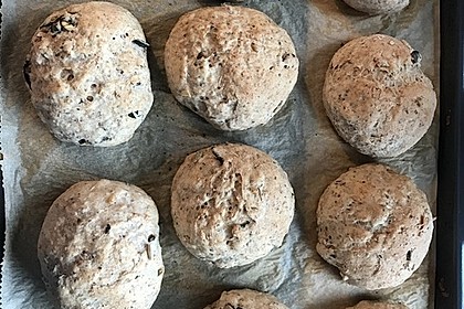 Schnell gezauberte Sonntagsbrötchen 6