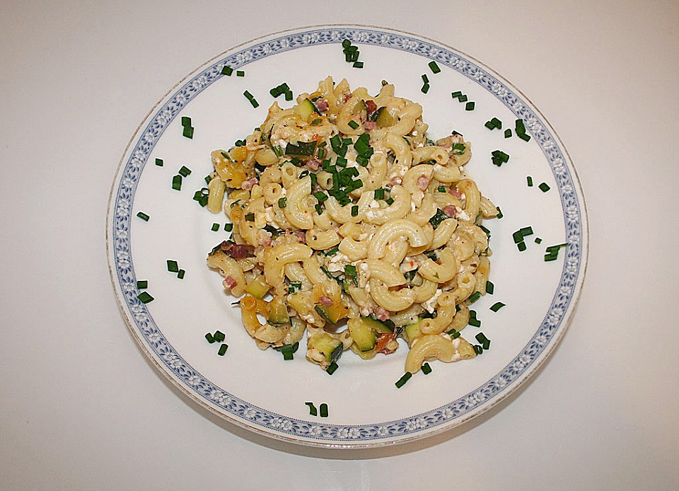 Hüttenkäse - Zucchini - Nudel - Auflauf (Rezept mit Bild) | Chefkoch.de