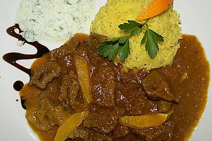 Rinderragout mit Orangen und Curry