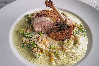 Supreme vom Perlhuhn auf Spargel-Graupen Risotto mit einer Champagnersauce 1