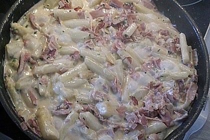 Spargelpfanne mit ger&auml;uchertem Schinken in Sahneso&szlig;e 2