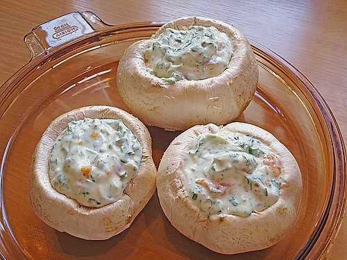 Champignons gefüllt mit Bärlauch - Frischkäse (Rezept mit Bild ...