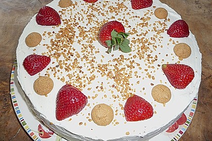 Erdbeer - Amaretti - Mandel - Torte 1