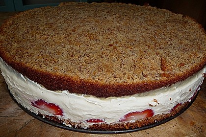 Erdbeer - Amaretti - Mandel - Torte 2