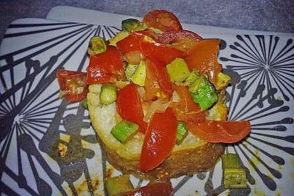 Bruschetta mit grünem Spargel und Tomaten 15