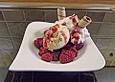 Vanilleeis mit hei&szlig;en Himbeeren