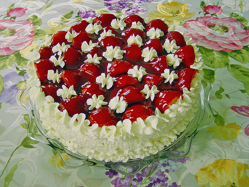 Erdbeer - Vanille - Sahne - Quark - Torte (Rezept mit Bild) | Chefkoch.de