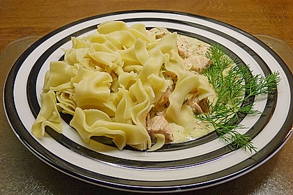 Bandnudeln in Lachssauce 3