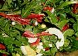 L&ouml;wenzahn - Paprika - Salat mit Ei und G&auml;nsebl&uuml;mchen