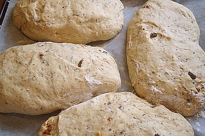 Ciabbata mit Paprika, Parmesan und italienischen Gew&uuml;rzen 1
