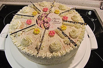 Sahne - Nuss -Torte 1