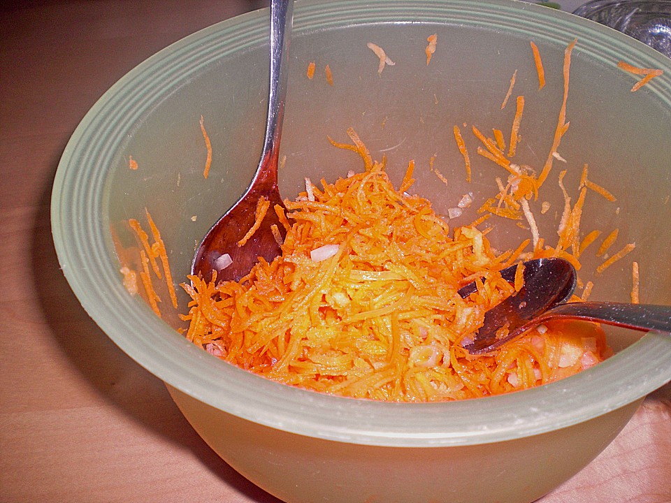 Karotten - Rohkost (Rezept mit Bild) von strickliesl_66 | Chefkoch.de