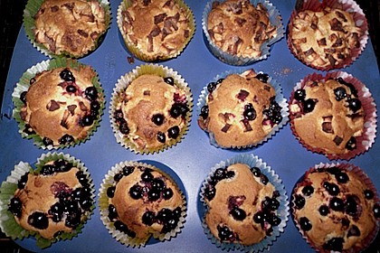 Muffins mit verschiedenem Obst 14