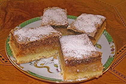 Apfelkuchen mit M&uuml;rbeteig und Kakaobiskuit