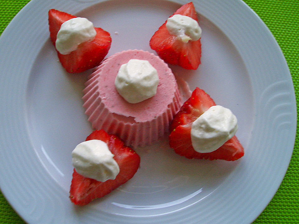 Erdbeer - Sahne - Eis (Rezept mit Bild) von Pumpkin-Pie | Chefkoch.de