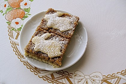 Apfelkuchen mit N&uuml;ssen oder Mandeln
