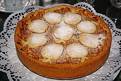Apfelkuchen mit N&uuml;ssen oder Mandeln 8