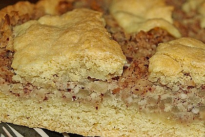 Apfelkuchen mit N&uuml;ssen oder Mandeln 30