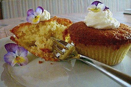 Zitronen - Cupcakes mit Waldmeister - Frischkäse - Creme 42
