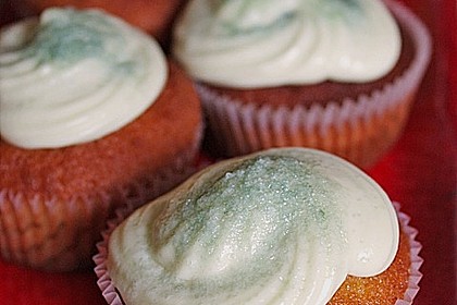Zitronen - Cupcakes mit Waldmeister - Frischkäse - Creme 49