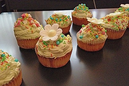 Zitronen - Cupcakes mit Waldmeister - Frischkäse - Creme 27