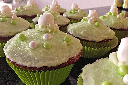Zitronen - Cupcakes mit Waldmeister - Frischkäse - Creme 24