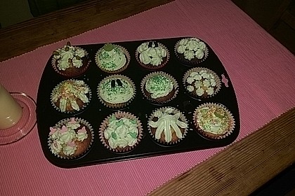 Zitronen - Cupcakes mit Waldmeister - Frischkäse - Creme 74